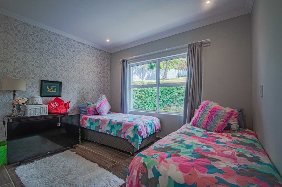 8 Bedroom Property for Sale in Kloof KwaZulu-Natal