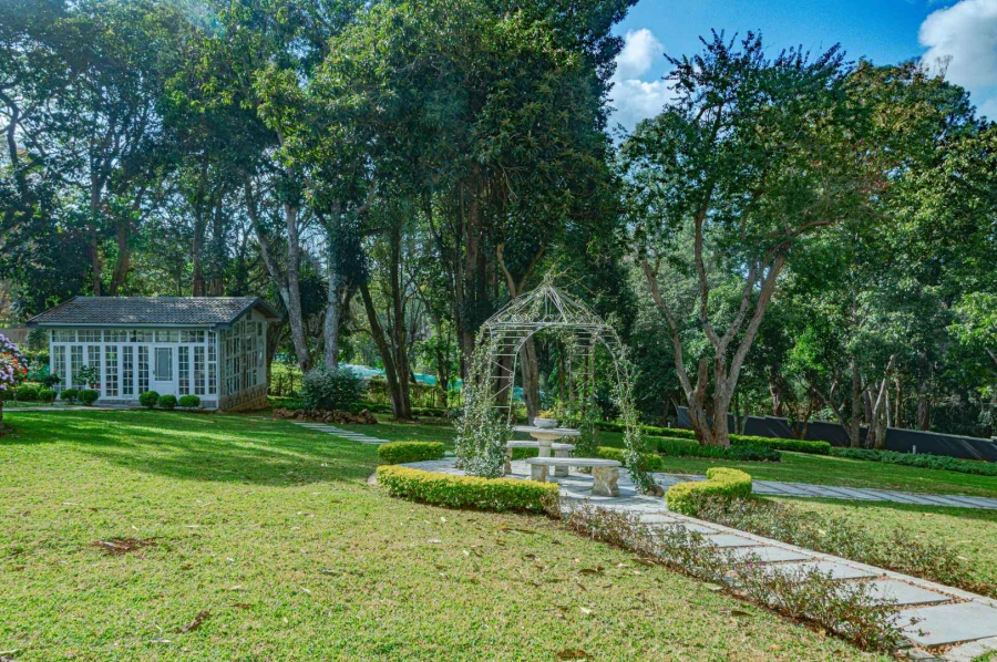 8 Bedroom Property for Sale in Kloof KwaZulu-Natal