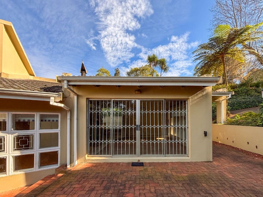 5 Bedroom Property for Sale in Worlds View KwaZulu-Natal