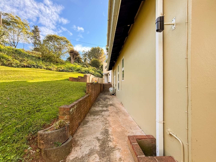 5 Bedroom Property for Sale in Worlds View KwaZulu-Natal