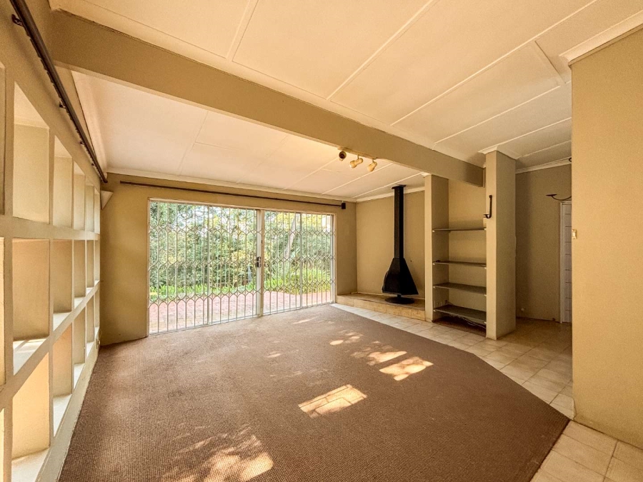 5 Bedroom Property for Sale in Worlds View KwaZulu-Natal