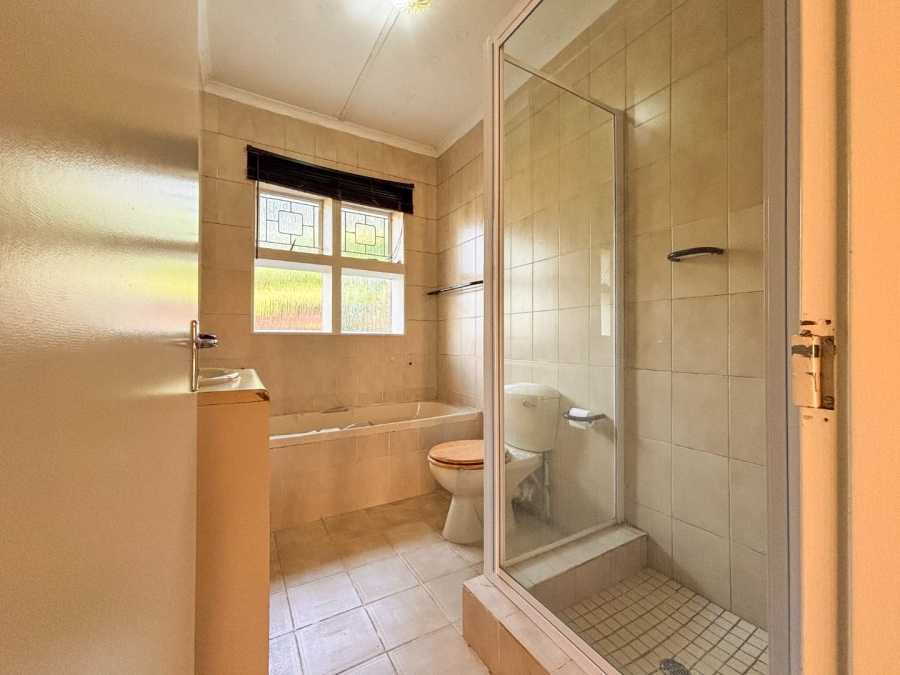 5 Bedroom Property for Sale in Worlds View KwaZulu-Natal