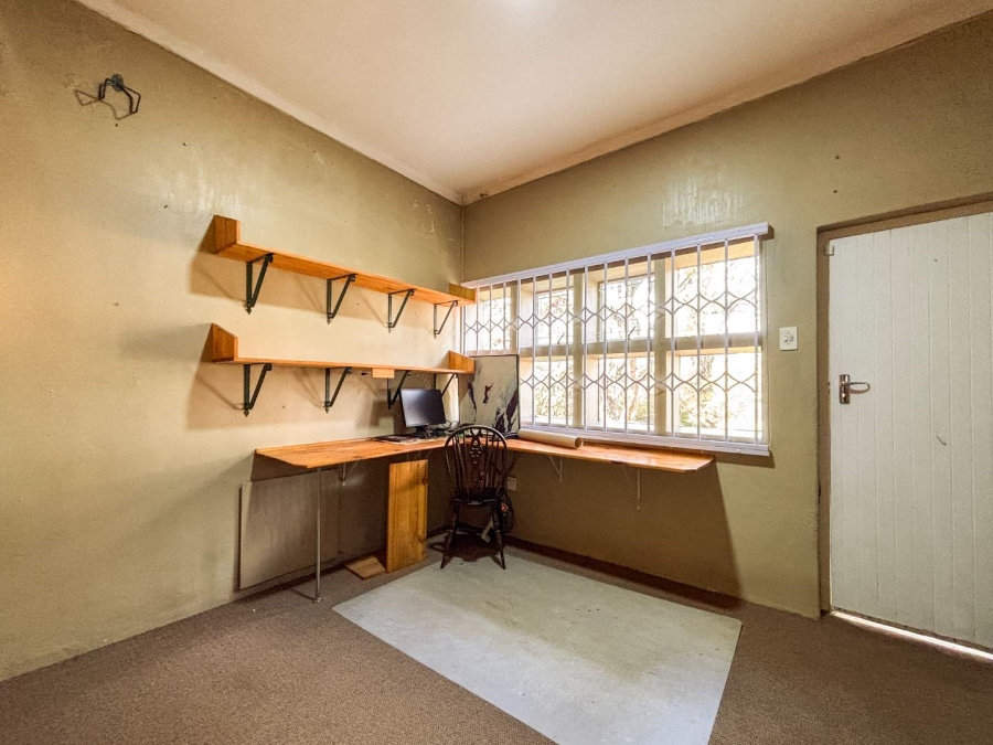 5 Bedroom Property for Sale in Worlds View KwaZulu-Natal