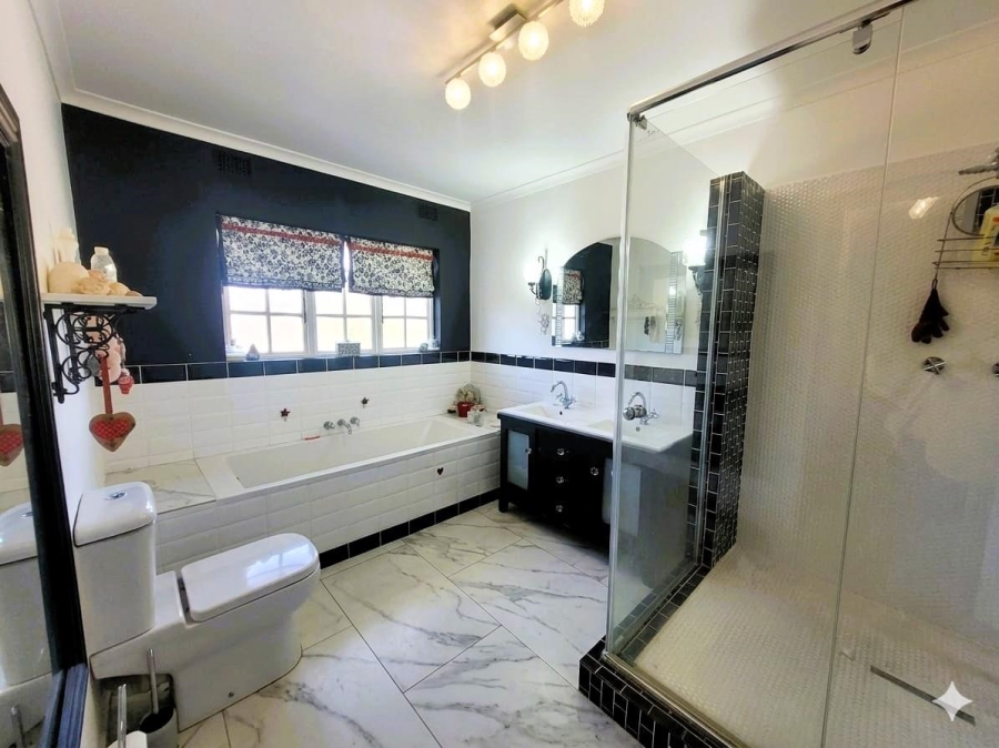 To Let 2 Bedroom Property for Rent in Forest Hills KwaZulu-Natal