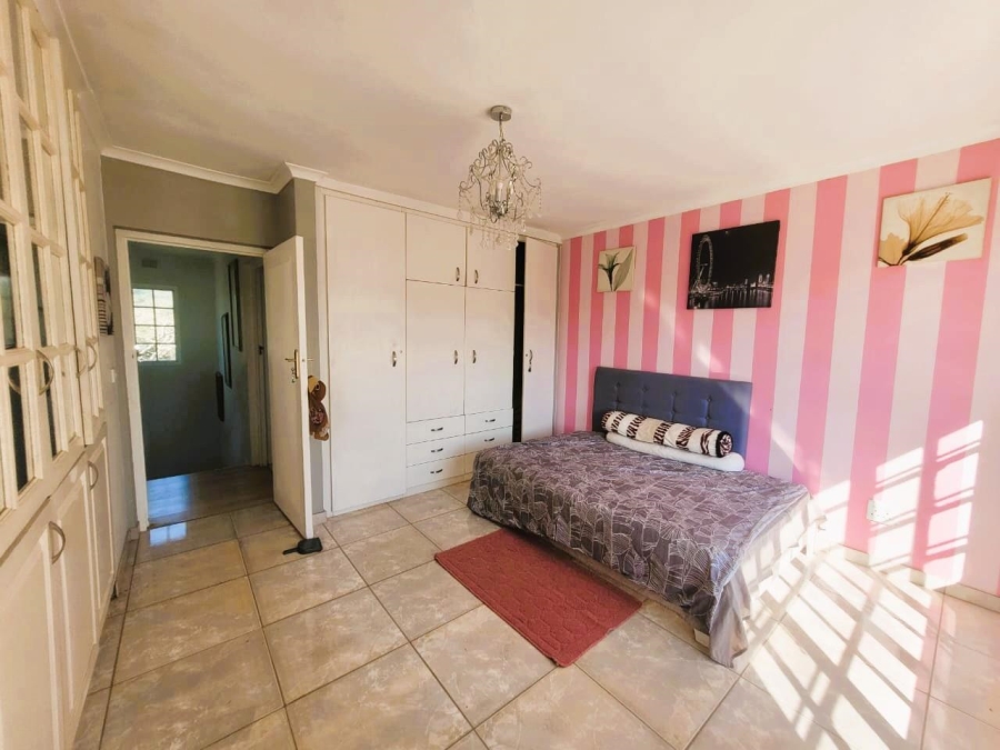 To Let 2 Bedroom Property for Rent in Forest Hills KwaZulu-Natal