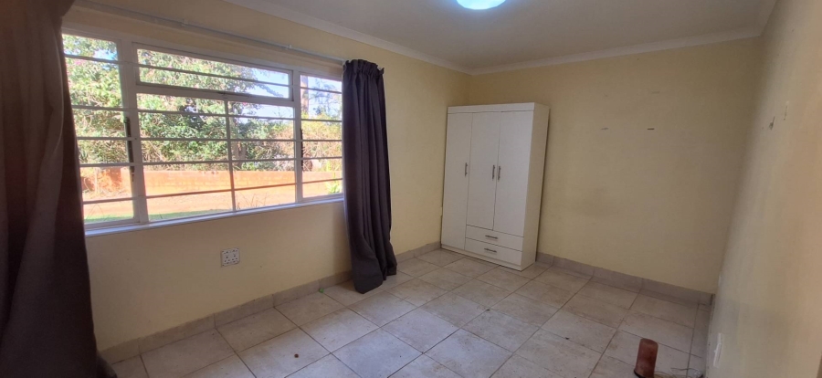 To Let 2 Bedroom Property for Rent in Crestview KwaZulu-Natal
