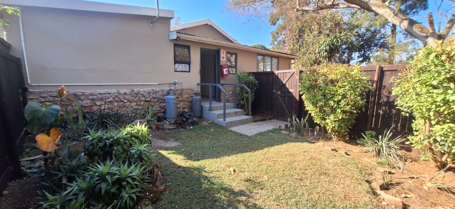 To Let 2 Bedroom Property for Rent in Crestview KwaZulu-Natal