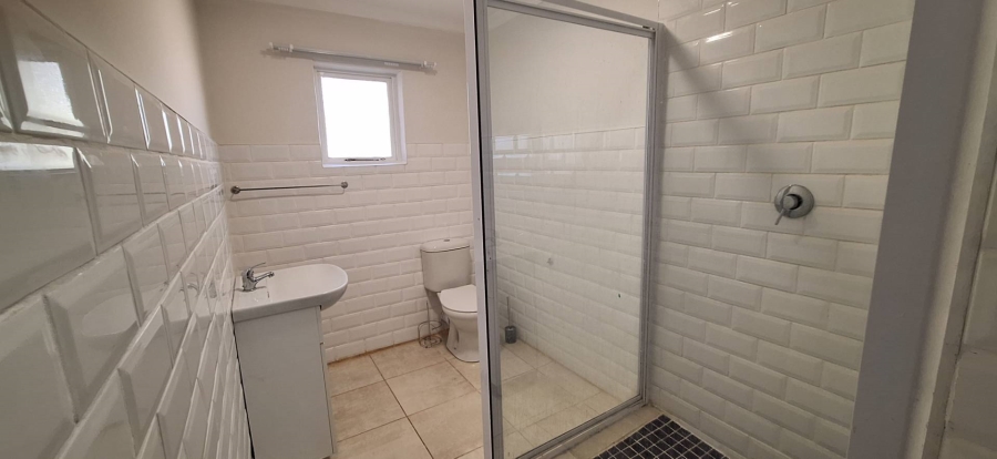 To Let 2 Bedroom Property for Rent in Crestview KwaZulu-Natal