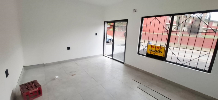 To Let Commercial Property for Rent in Chatsworth KwaZulu-Natal