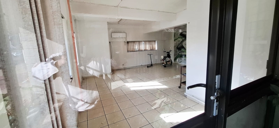 To Let Commercial Property for Rent in Amanzimtoti KwaZulu-Natal