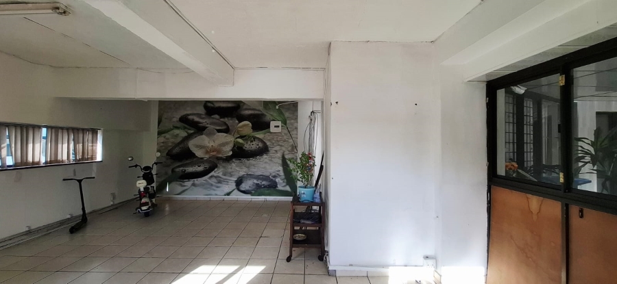 To Let Commercial Property for Rent in Amanzimtoti KwaZulu-Natal
