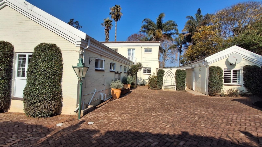 5 Bedroom Property for Sale in Greendale KwaZulu-Natal