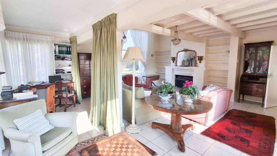 5 Bedroom Property for Sale in Greendale KwaZulu-Natal