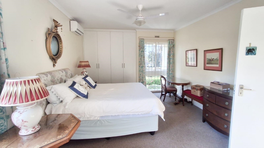 5 Bedroom Property for Sale in Greendale KwaZulu-Natal