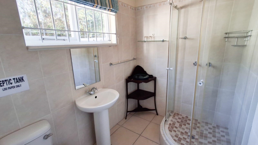 5 Bedroom Property for Sale in Greendale KwaZulu-Natal