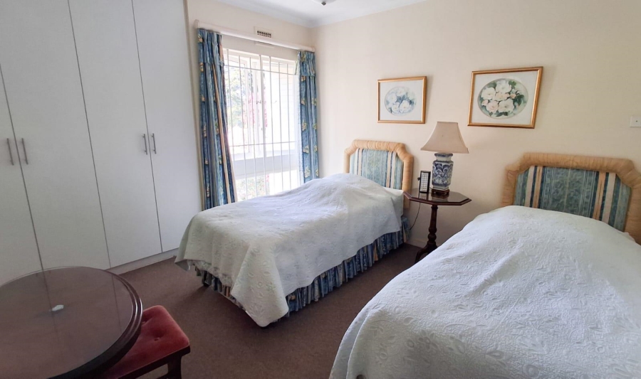 5 Bedroom Property for Sale in Greendale KwaZulu-Natal