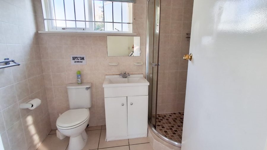 5 Bedroom Property for Sale in Greendale KwaZulu-Natal