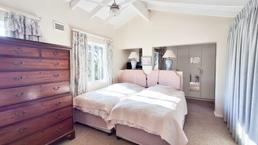5 Bedroom Property for Sale in Greendale KwaZulu-Natal