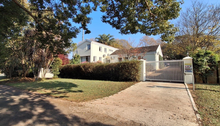 5 Bedroom Property for Sale in Greendale KwaZulu-Natal