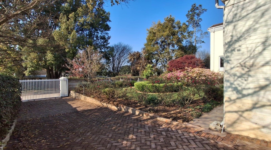 5 Bedroom Property for Sale in Greendale KwaZulu-Natal