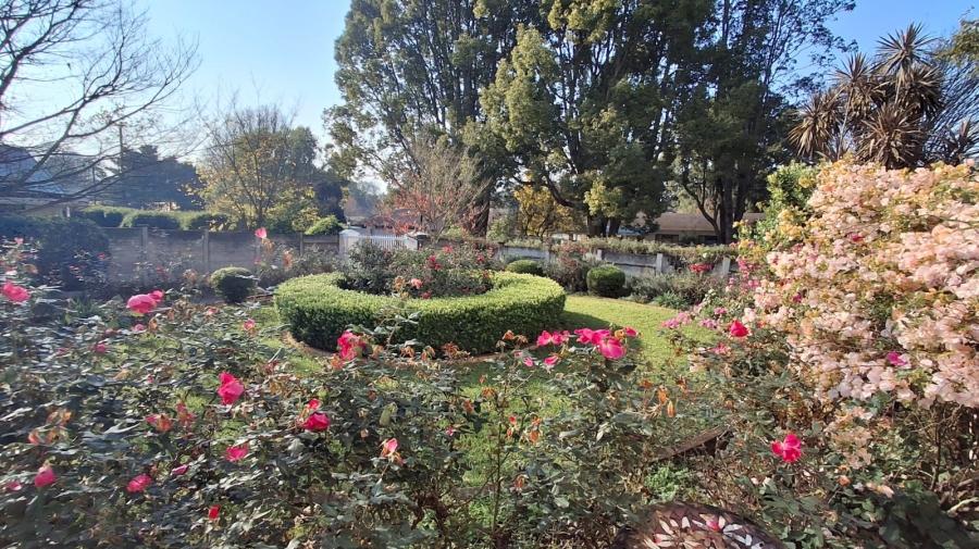 5 Bedroom Property for Sale in Greendale KwaZulu-Natal
