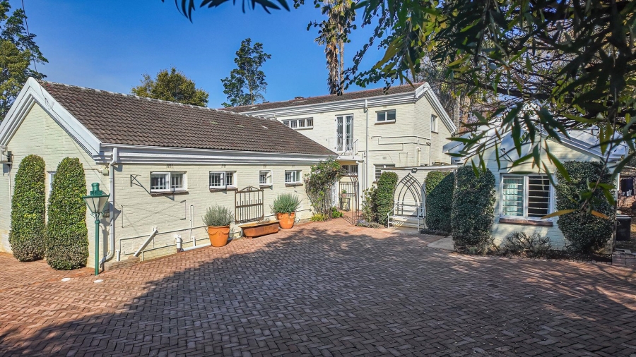 5 Bedroom Property for Sale in Greendale KwaZulu-Natal