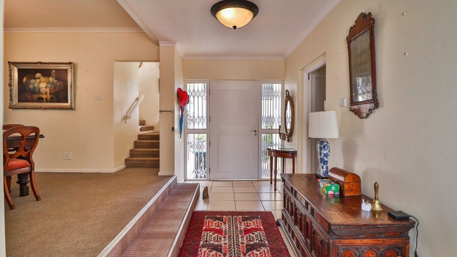 5 Bedroom Property for Sale in Greendale KwaZulu-Natal