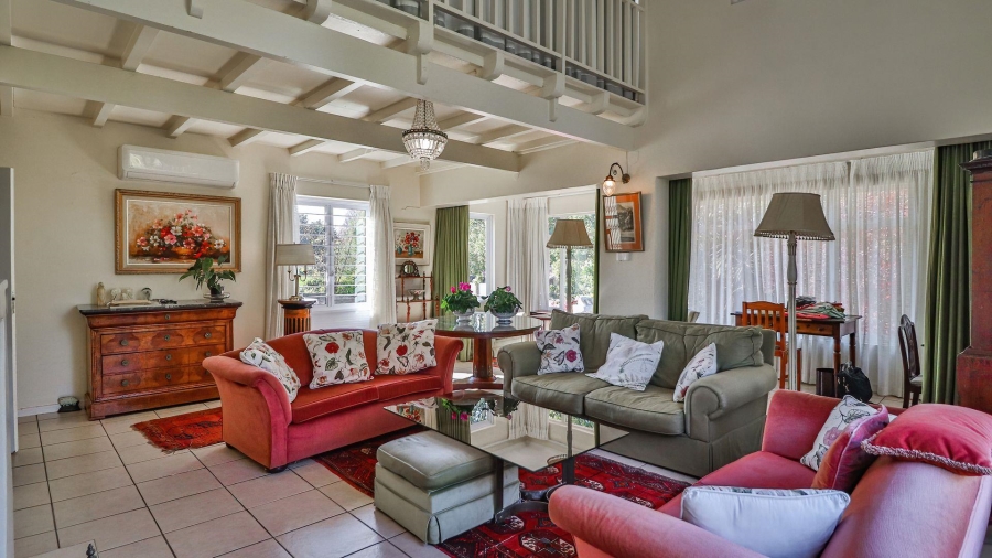 5 Bedroom Property for Sale in Greendale KwaZulu-Natal