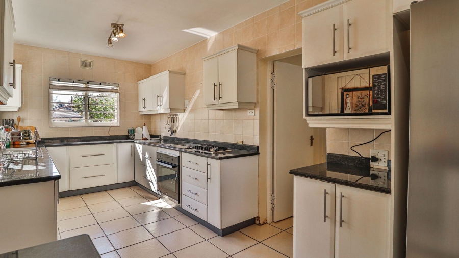 5 Bedroom Property for Sale in Greendale KwaZulu-Natal