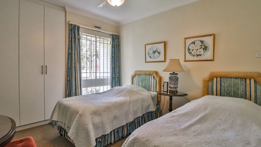 5 Bedroom Property for Sale in Greendale KwaZulu-Natal