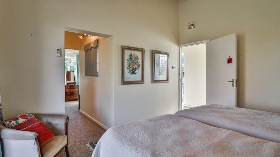5 Bedroom Property for Sale in Greendale KwaZulu-Natal