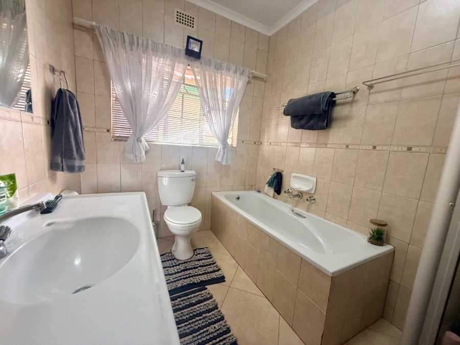 2 Bedroom Property for Sale in Vryheid KwaZulu-Natal
