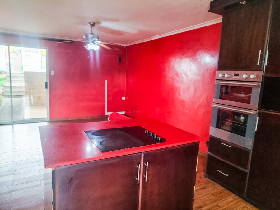 3 Bedroom Property for Sale in Newlands East KwaZulu-Natal