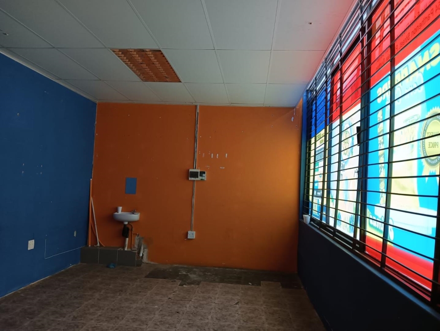 To Let Commercial Property for Rent in Phoenix KwaZulu-Natal