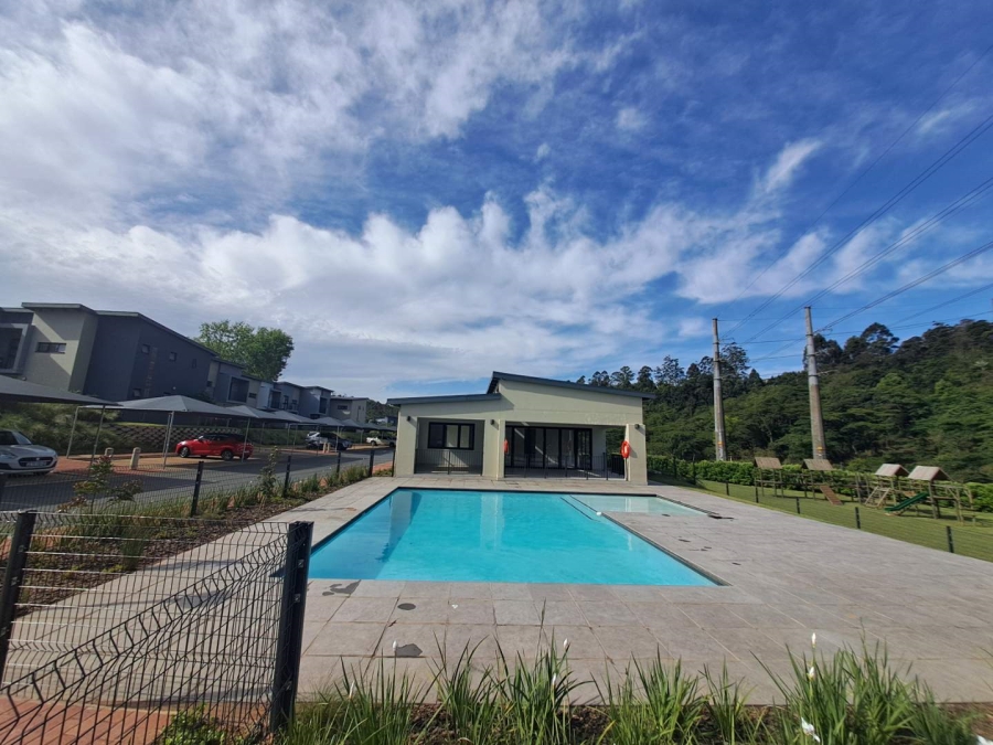 2 Bedroom Property for Sale in Waterfall KwaZulu-Natal