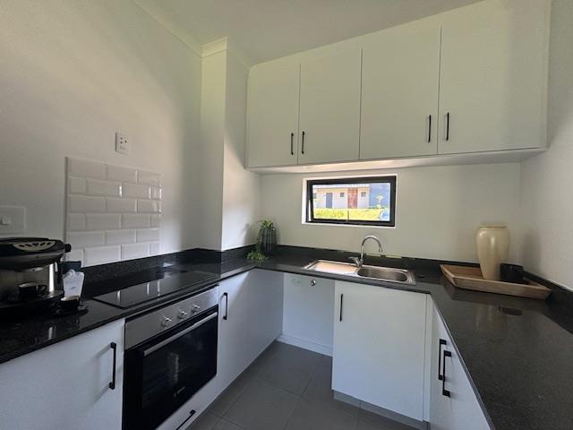 2 Bedroom Property for Sale in Waterfall KwaZulu-Natal