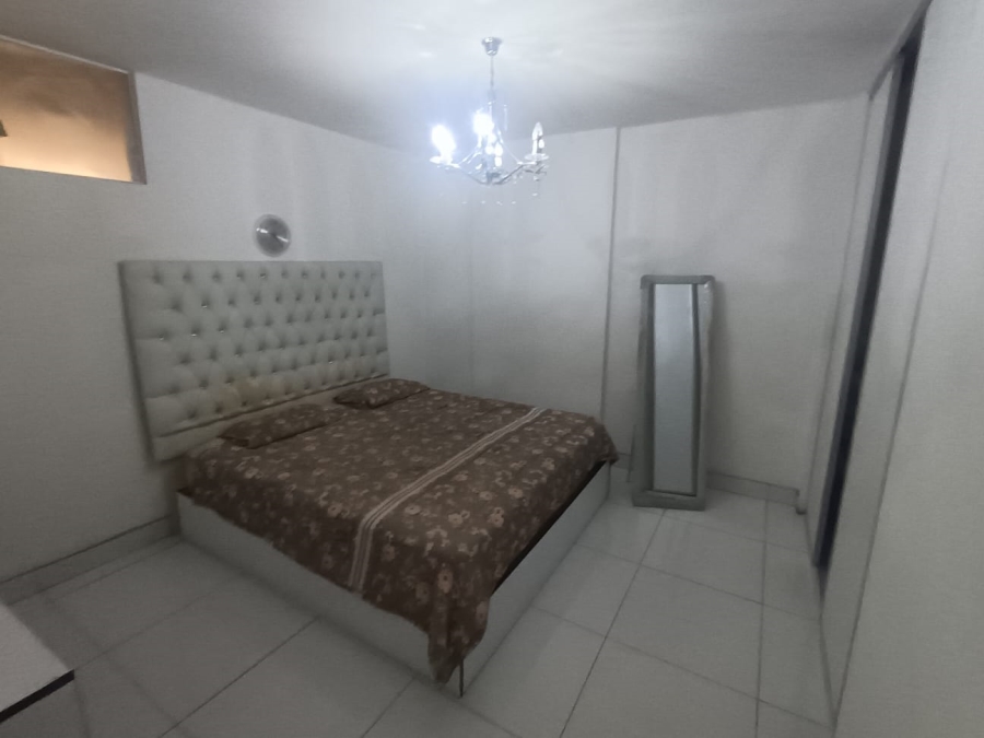 1 Bedroom Property for Sale in North Beach KwaZulu-Natal