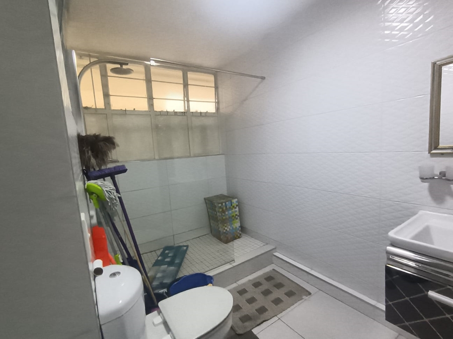 1 Bedroom Property for Sale in North Beach KwaZulu-Natal
