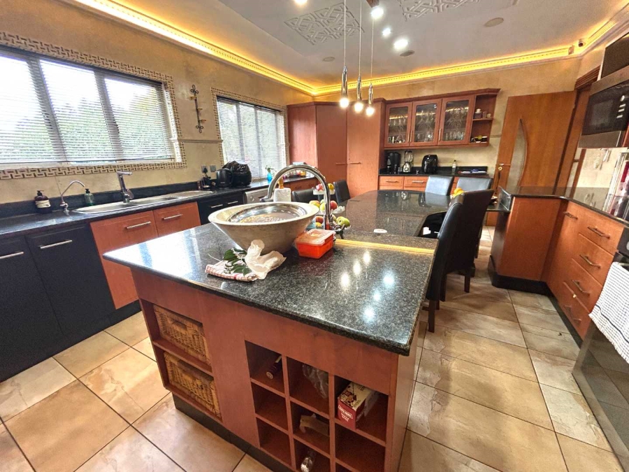 4 Bedroom Property for Sale in La Lucia KwaZulu-Natal
