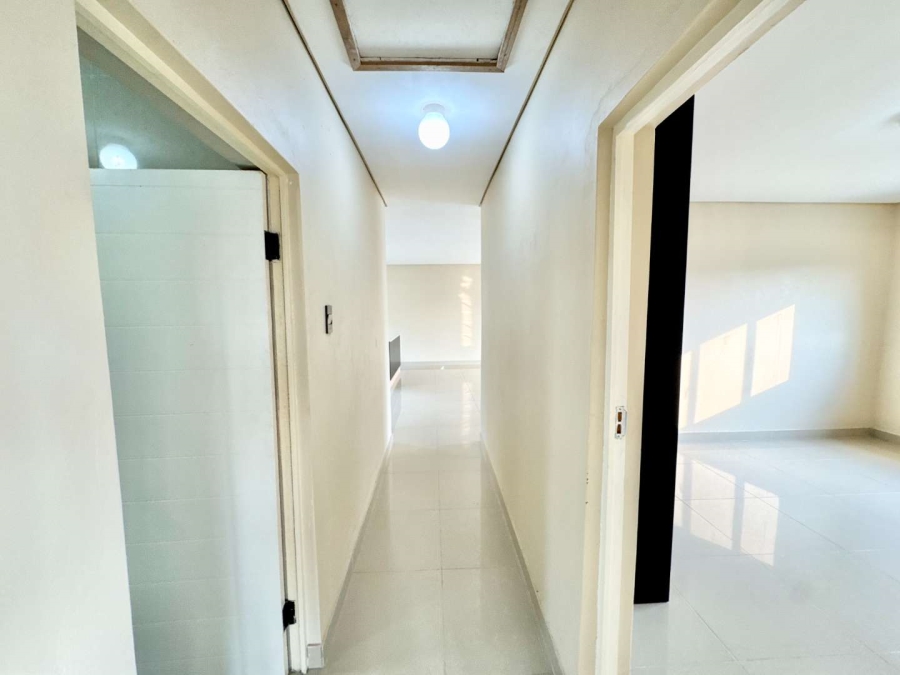 2 Bedroom Property for Sale in Mount Moreland KwaZulu-Natal