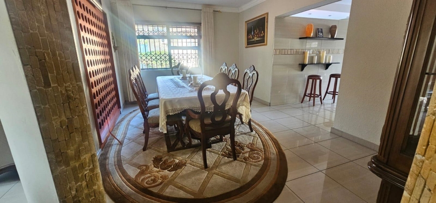 6 Bedroom Property for Sale in Meer En See KwaZulu-Natal