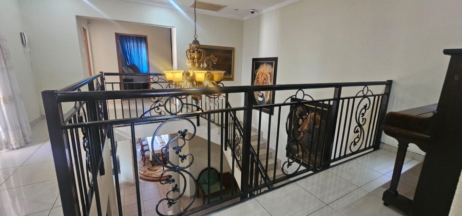 6 Bedroom Property for Sale in Meer En See KwaZulu-Natal