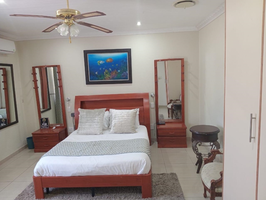 6 Bedroom Property for Sale in Meer En See KwaZulu-Natal