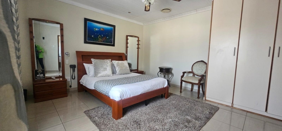 6 Bedroom Property for Sale in Meer En See KwaZulu-Natal