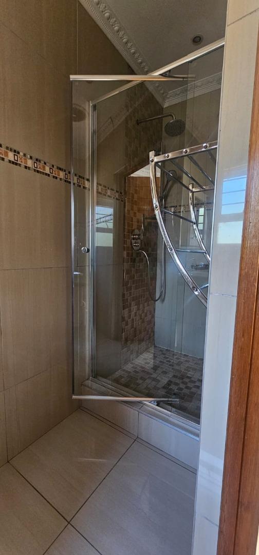 6 Bedroom Property for Sale in Meer En See KwaZulu-Natal