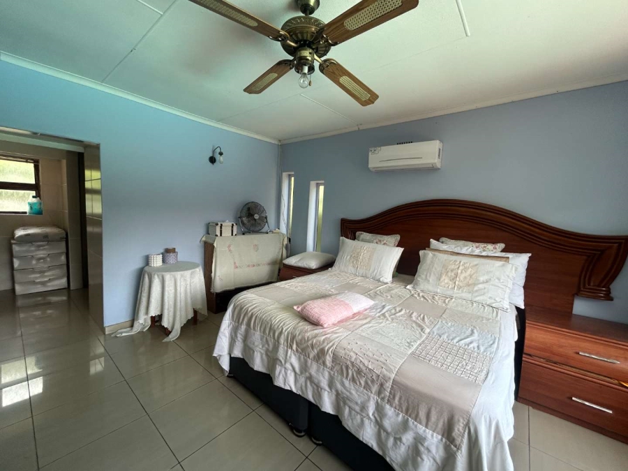 4 Bedroom Property for Sale in Amanzimtoti KwaZulu-Natal