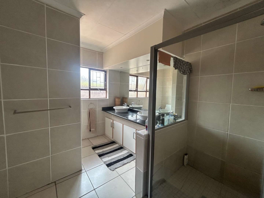 4 Bedroom Property for Sale in Amanzimtoti KwaZulu-Natal