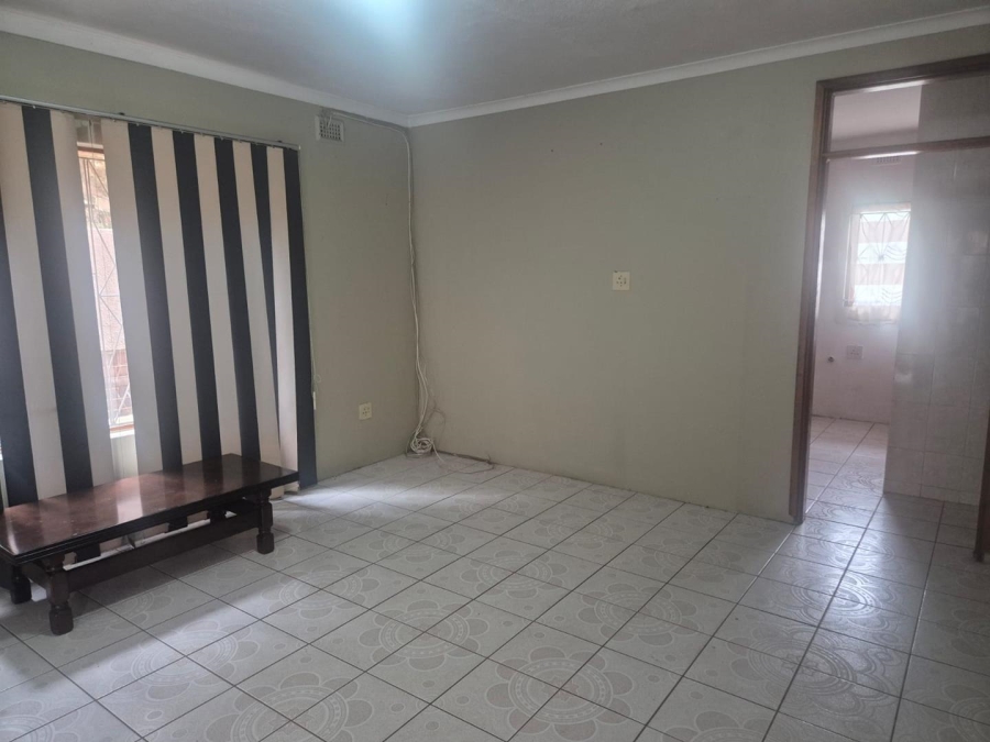 5 Bedroom Property for Sale in Havenside KwaZulu-Natal