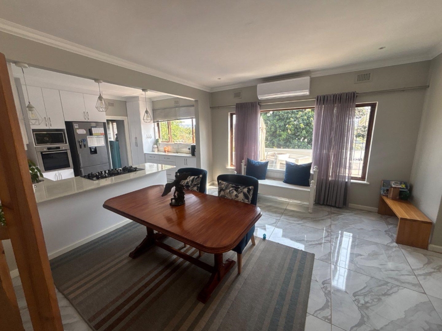 To Let 3 Bedroom Property for Rent in Kloof KwaZulu-Natal