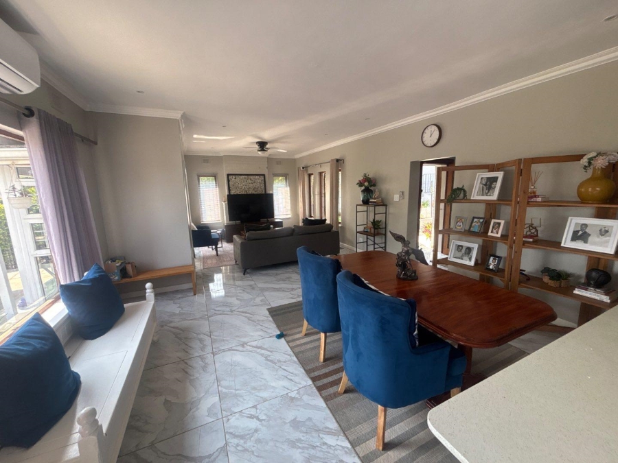 To Let 3 Bedroom Property for Rent in Kloof KwaZulu-Natal